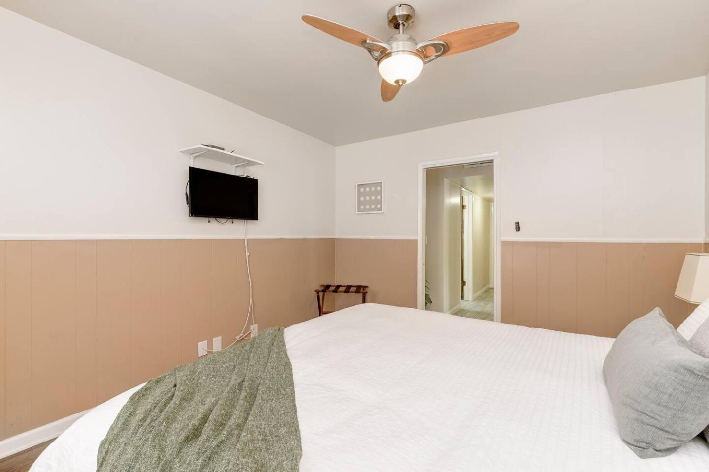Perla D'Italia -1Br- Free Driveway Parking -1 Car Apartment Сан Диего Екстериор снимка