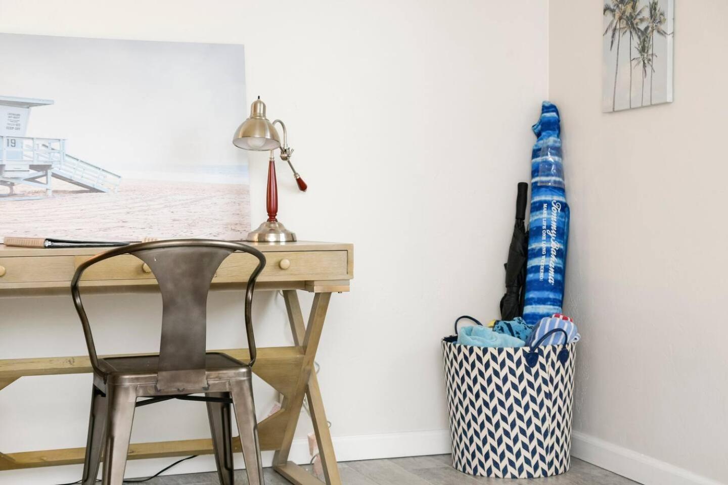 Perla D'Italia -1Br- Free Driveway Parking -1 Car Apartment Сан Диего Екстериор снимка